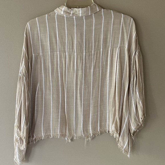 Mustard Seed Striped Women’s Blouse with Frayed Edges. Size M - Picture 2 of 6